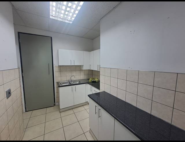 289M² OFFICE TO LET IN ILLOVO